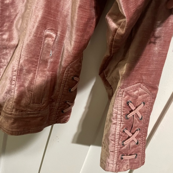 Pink Jacket - Picture 4 of 4